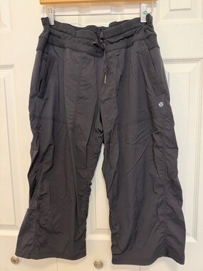 lululemon athletica black Drawstring capri Pants 17” inseam